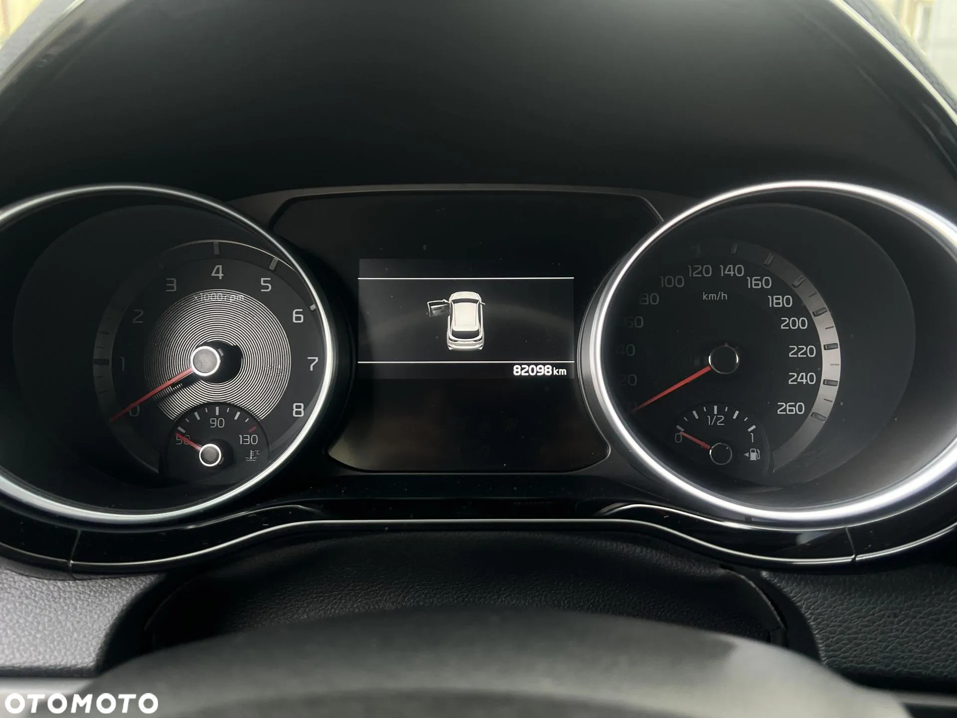 Kia ProCeed 1.6 T-GDI GT DCT - 14