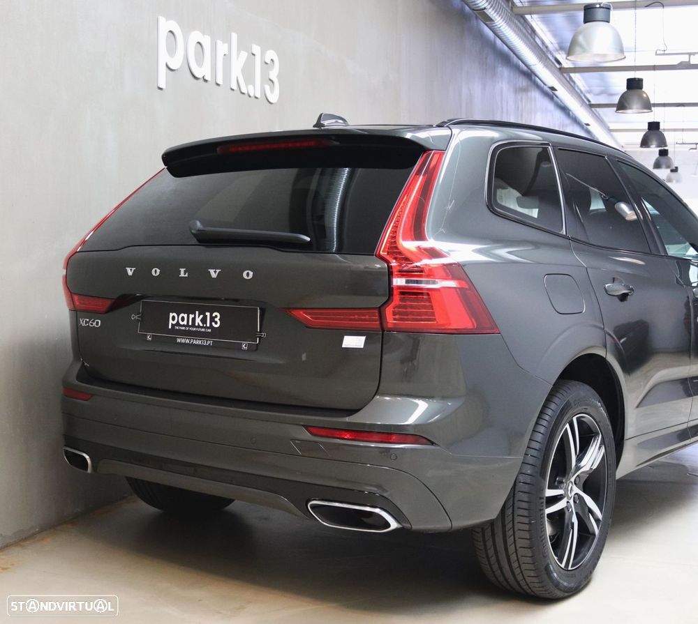 Volvo XC 60 2.0 T6 PHEV R-Design AWD - 7