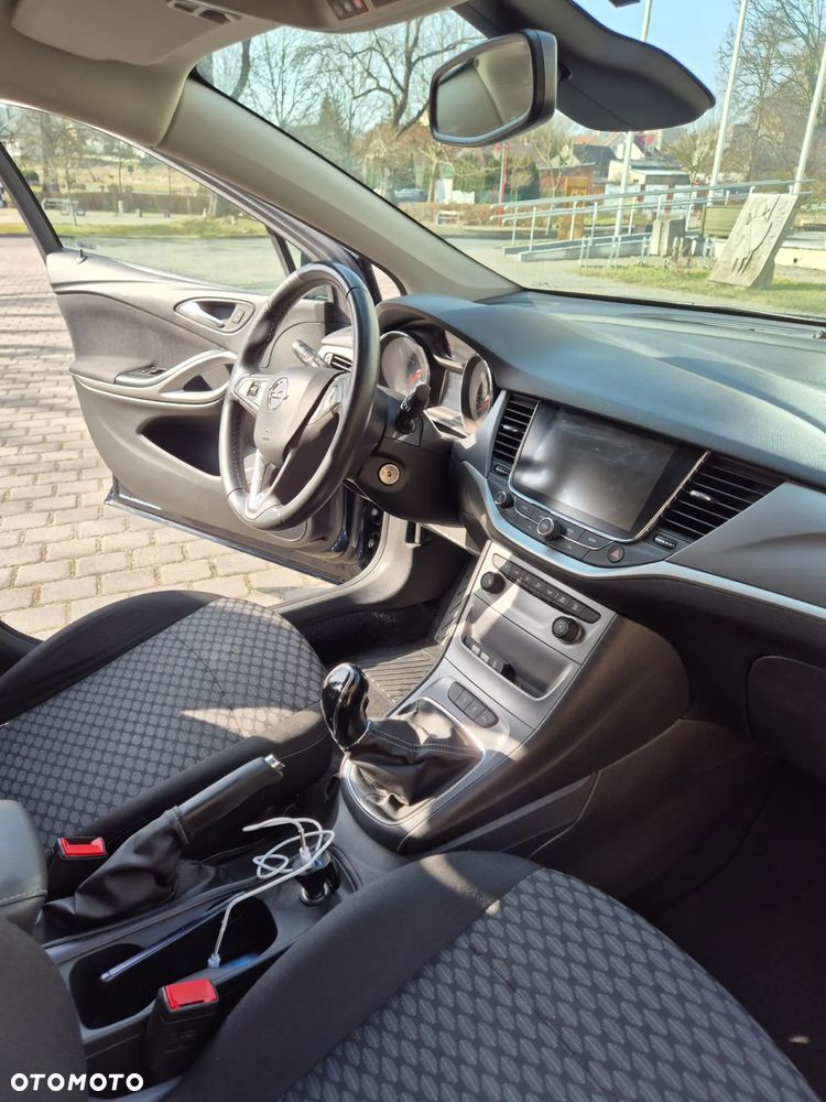 Opel Astra 1.6 D (CDTI) Dynamic - 9