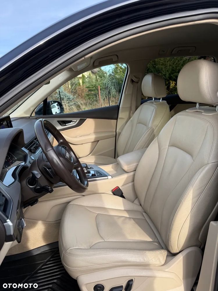 Audi Q7 - 13
