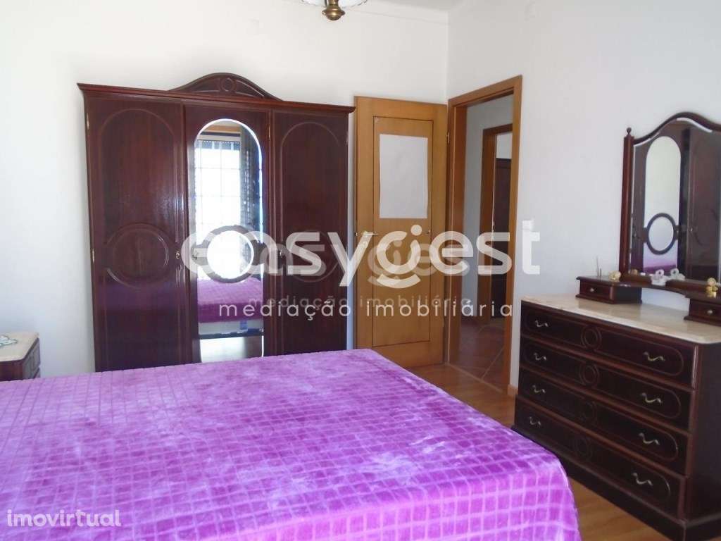 Moradia T3 de 2 Pisos com Terreno perto do Centro da Vila de Pataias - Grande imagem: 3/41