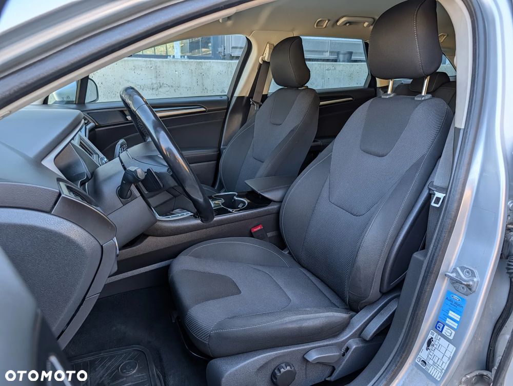 Ford Mondeo 2.0 TDCi Titanium PowerShift - 6