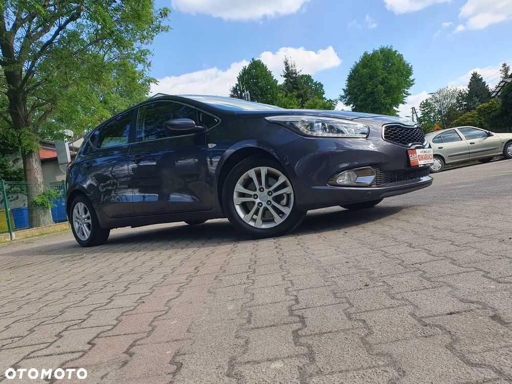 Kia Ceed 1.6 GDI XL - 25