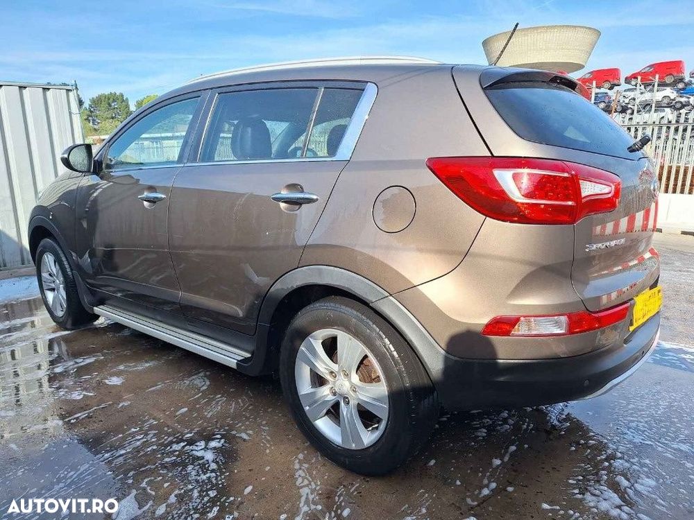 Electromotor Kia Sportage 2013 SUV 1.7 DOHC - 6