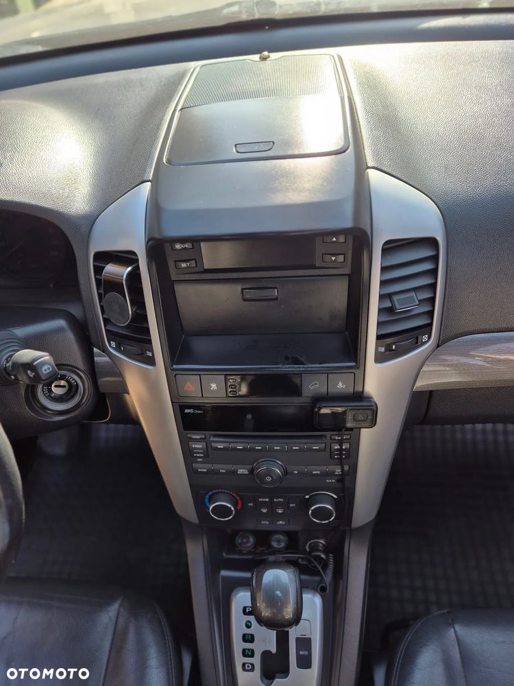 Chevrolet Captiva - 16