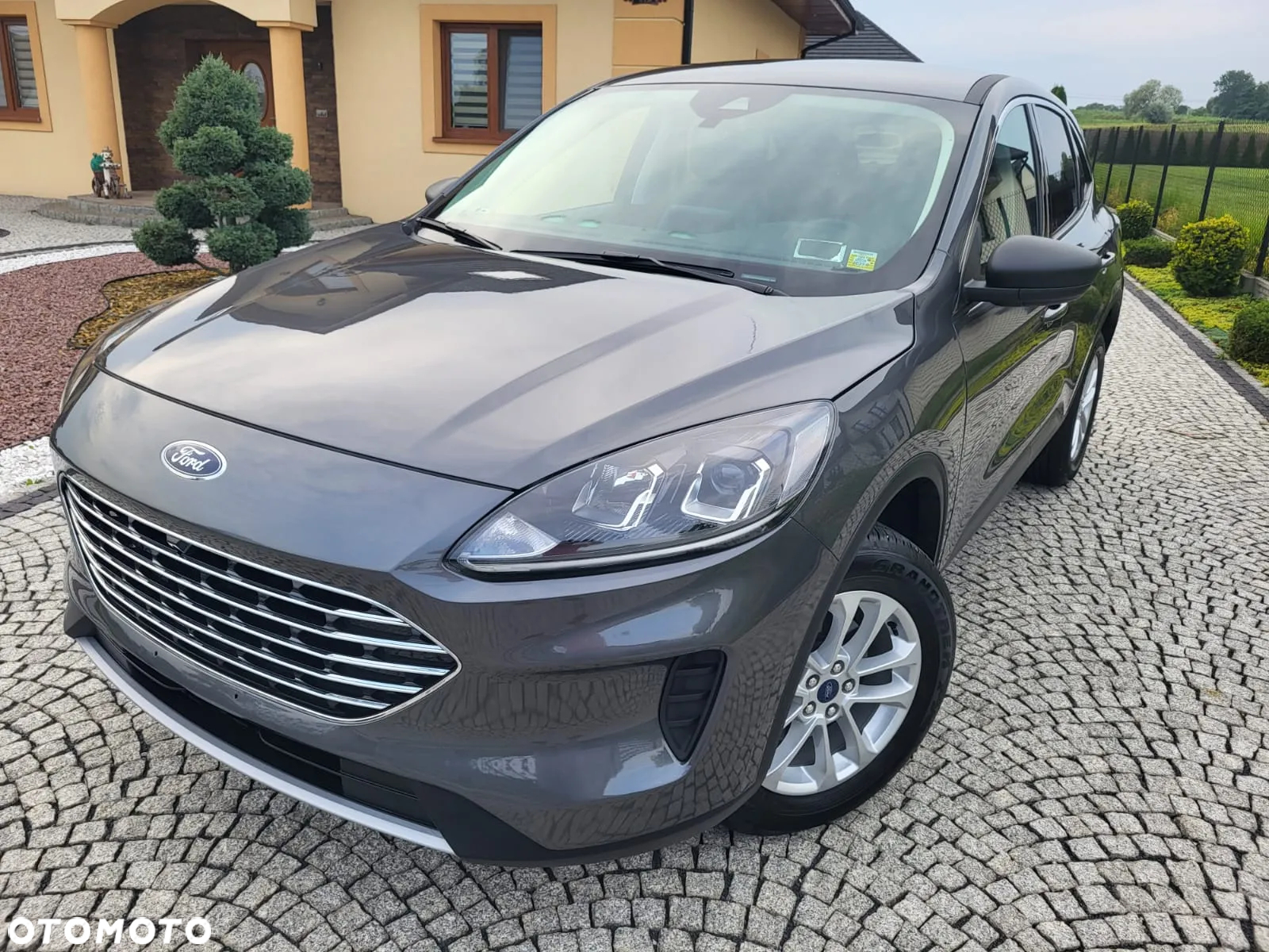 Ford Kuga - 18