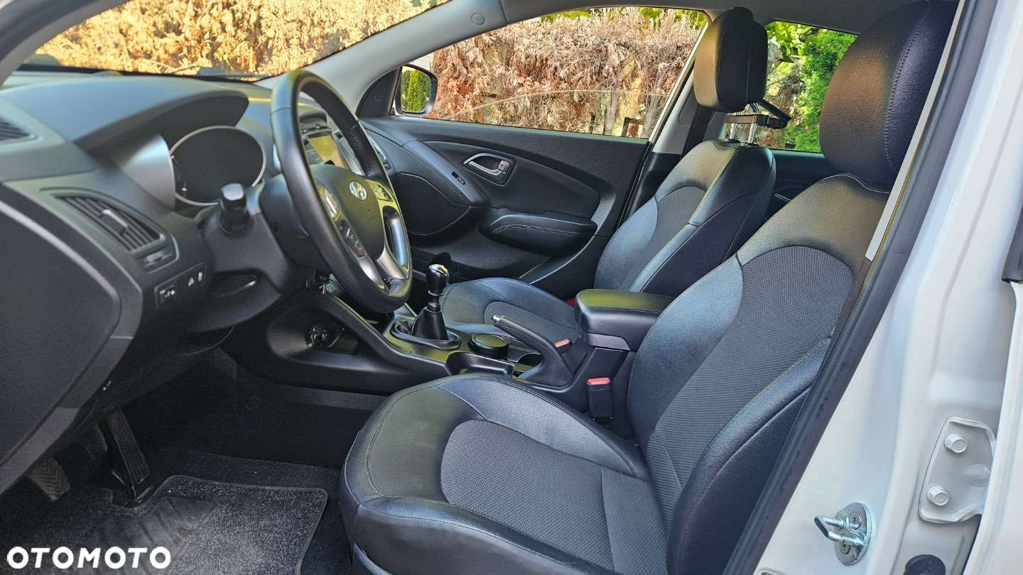 Hyundai ix35 - 13
