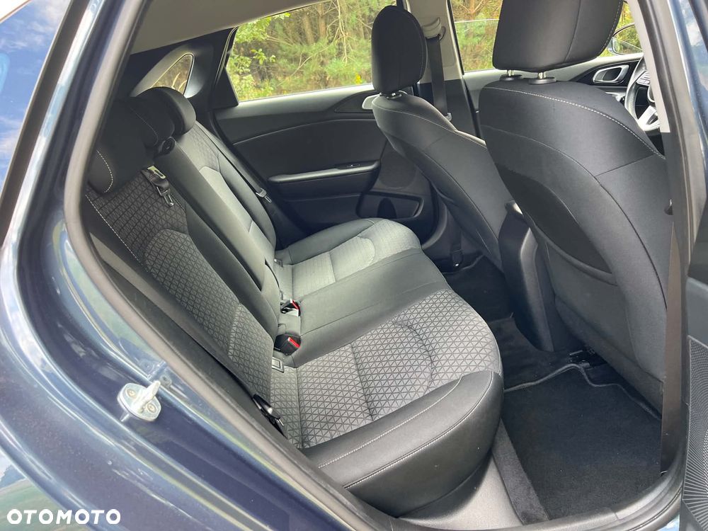 Kia Ceed 1.6 CRDi SCR L - 16