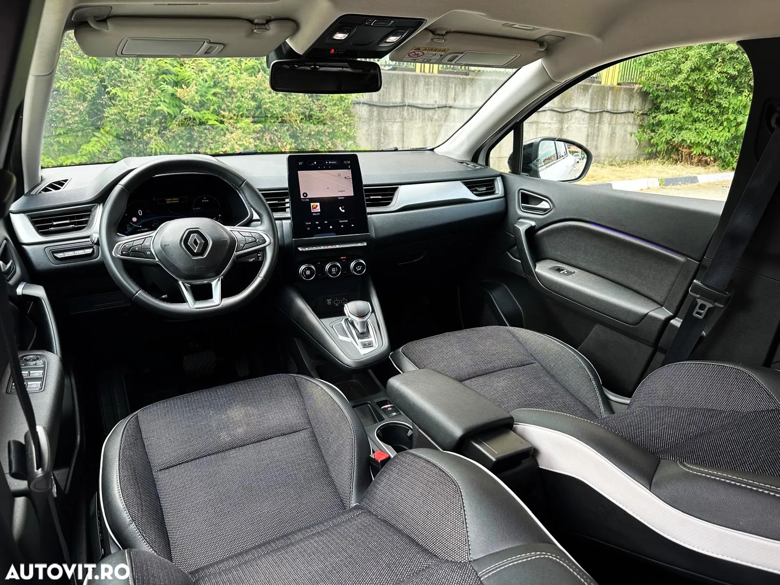 Renault Captur E-Tech Plug-In-Hybrid Intens - 8