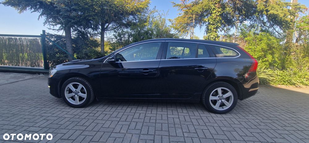Volvo V60 D4 Drive-E Momentum - 10