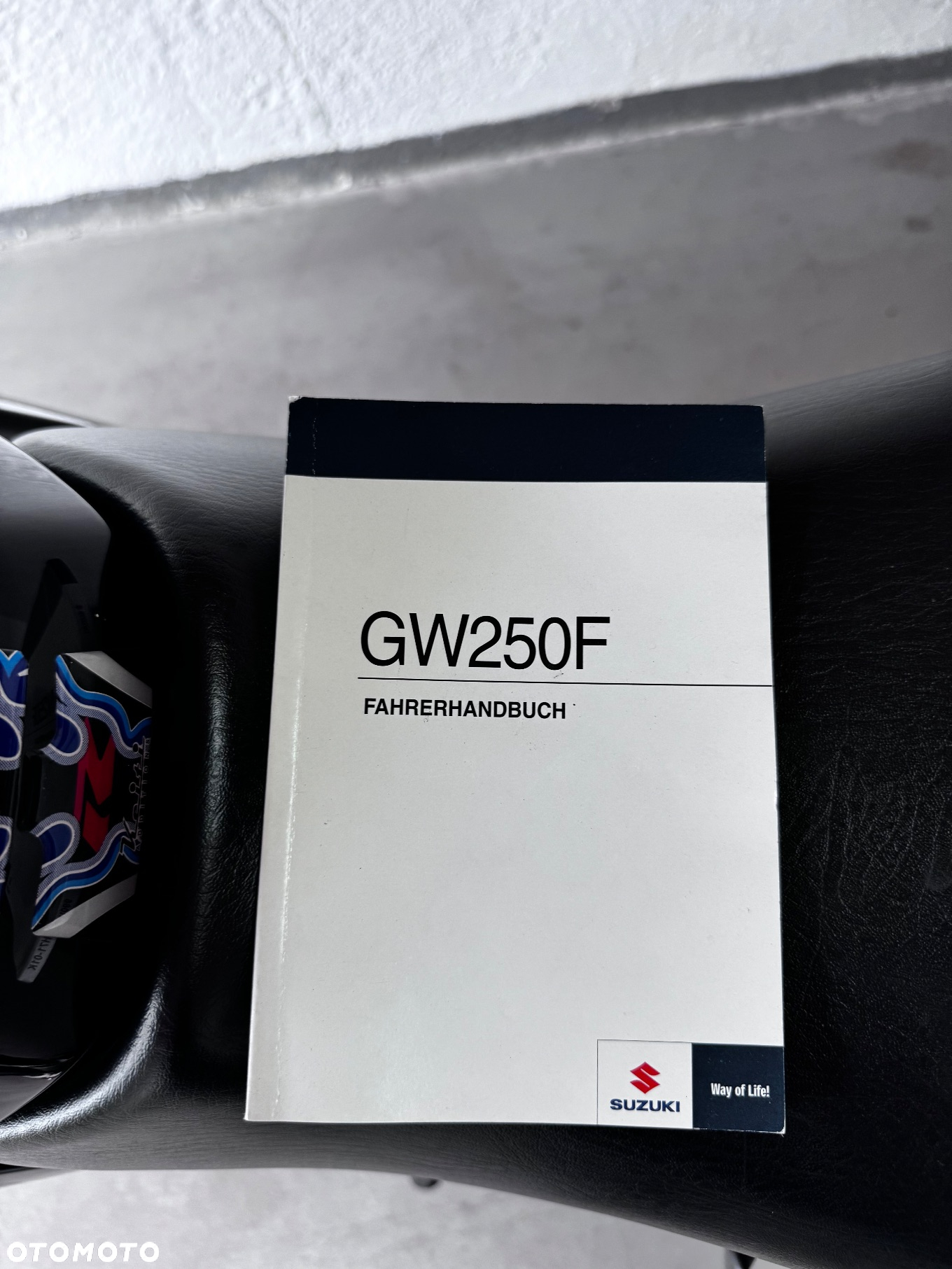 Suzuki GW 250 - 4