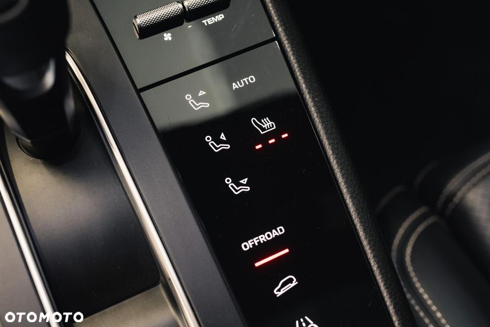 Porsche Macan Standard - 23