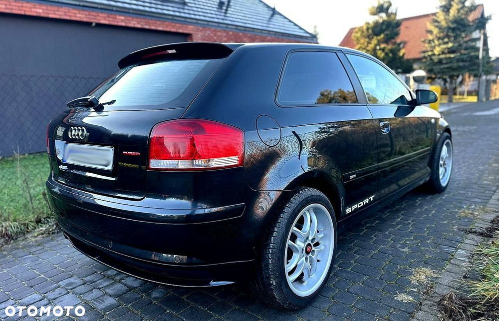 Audi A3 3-drzwiowe 2.0 TDI DPF quattro S Line Sportpaket plus - 15