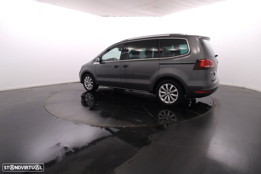VW Sharan 2.0 TDI Blue Highline DSG - 4