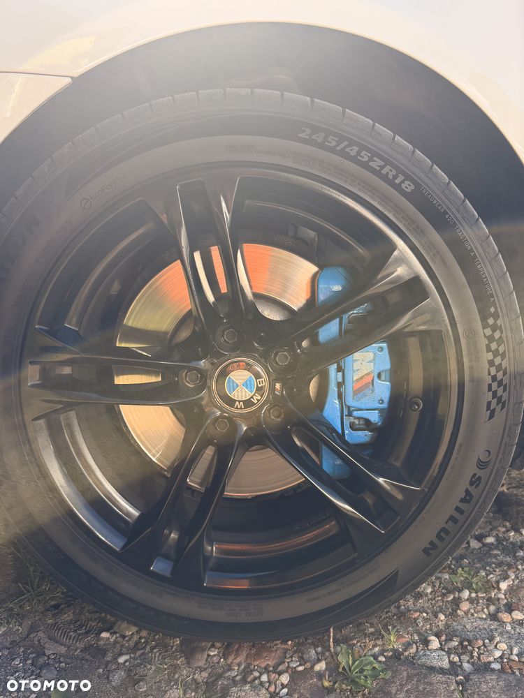 BMW Seria 5 525d xDrive - 23