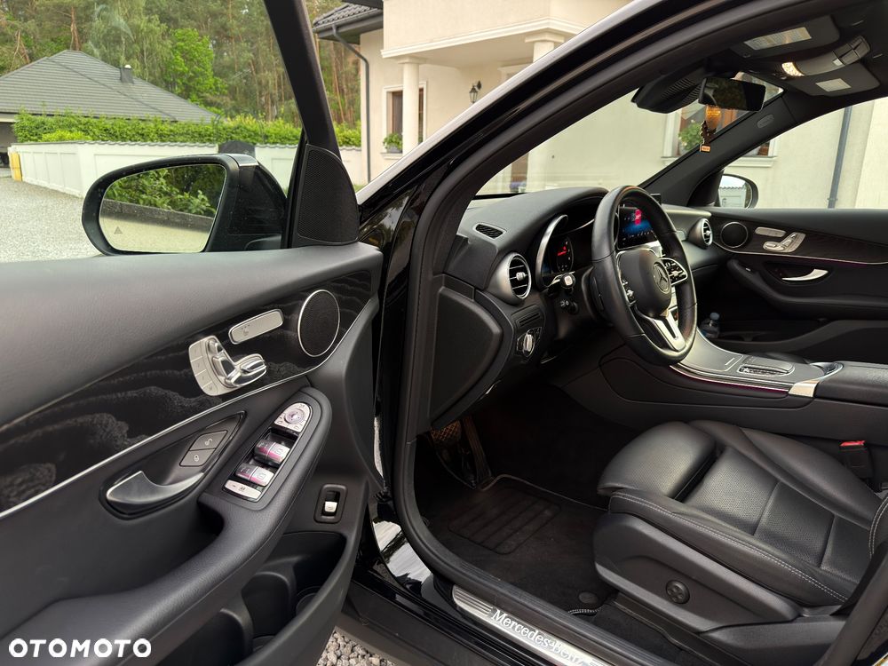 Mercedes-Benz GLC 300 4-Matic - 11
