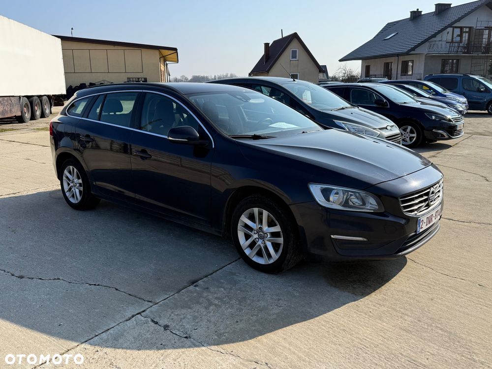 Volvo V60 T2 Geartronic Kinetic - 3