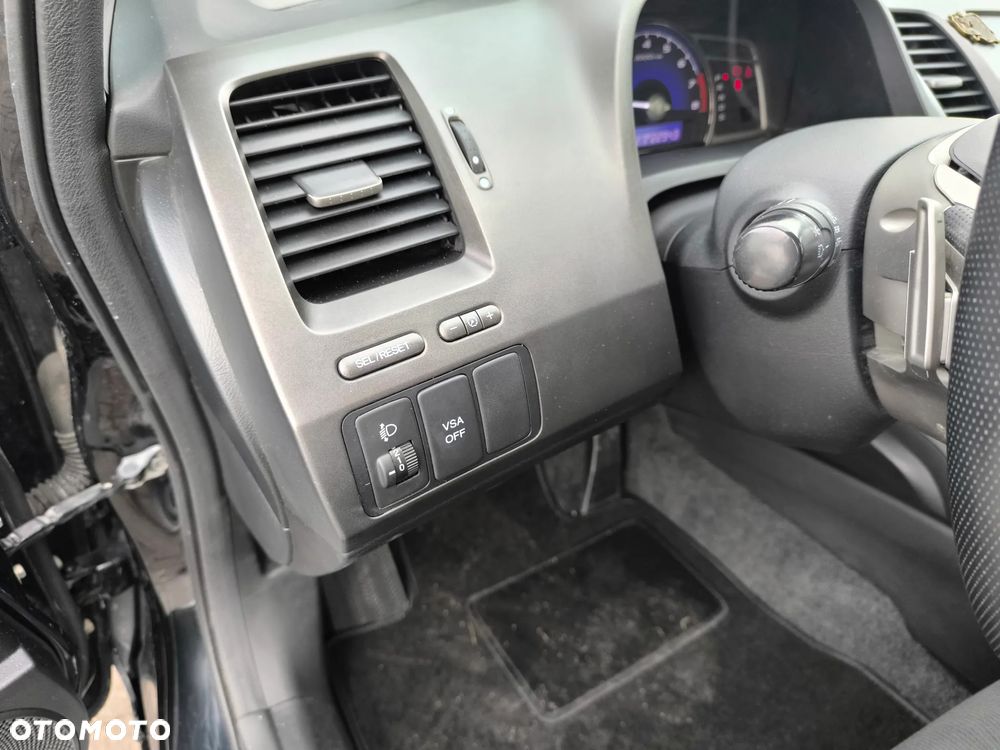 Honda Civic 1.8 Comfort - 21