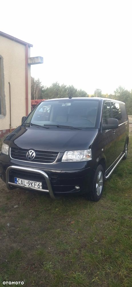 Volkswagen Caravelle - 1