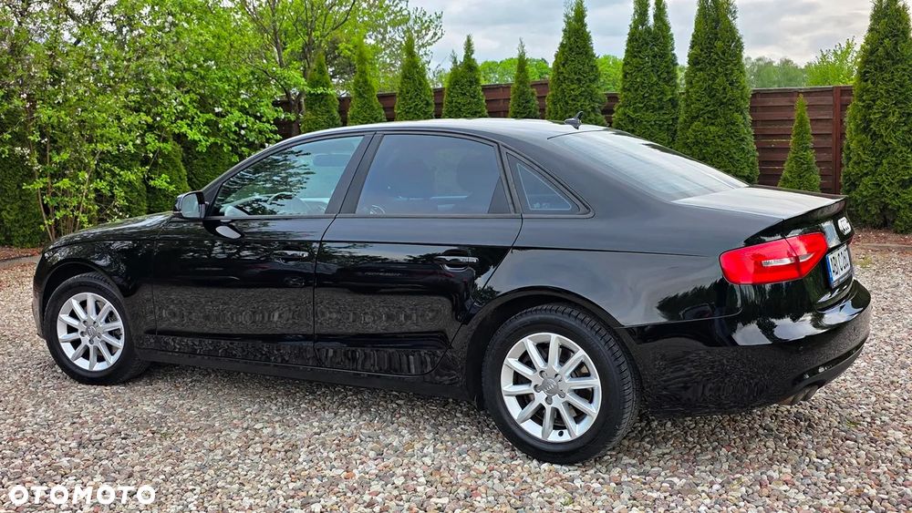 Audi A4 Limousine - 9