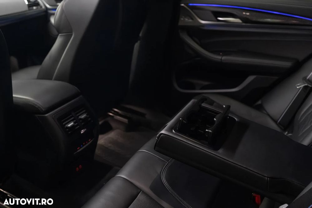 BMW X4 X4M Competition - 33