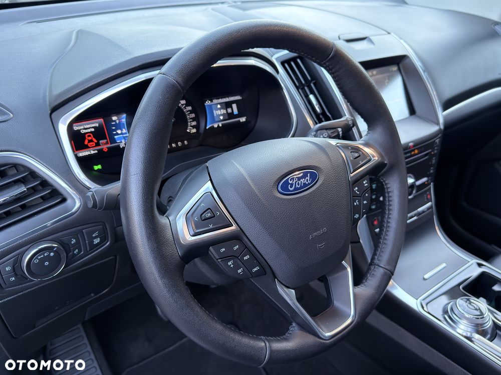 Ford Edge - 7