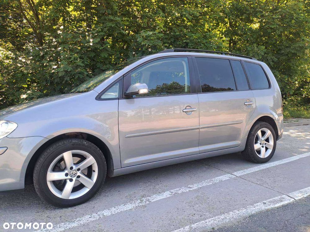 Volkswagen Touran 1.9 TDI Highline - 5