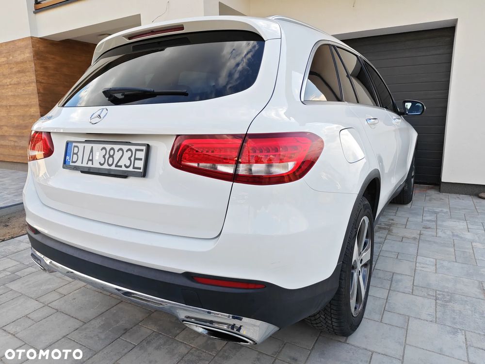 Mercedes-Benz GLC - 22