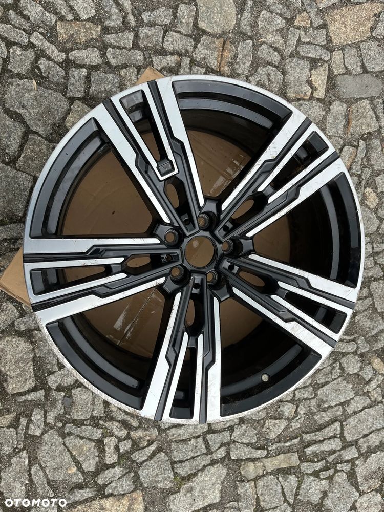 Felga BMW 9J x 21 IS24 5A19DF0 1szt. 5x112 G70 - 1