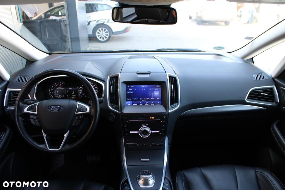 Ford S-Max - 40