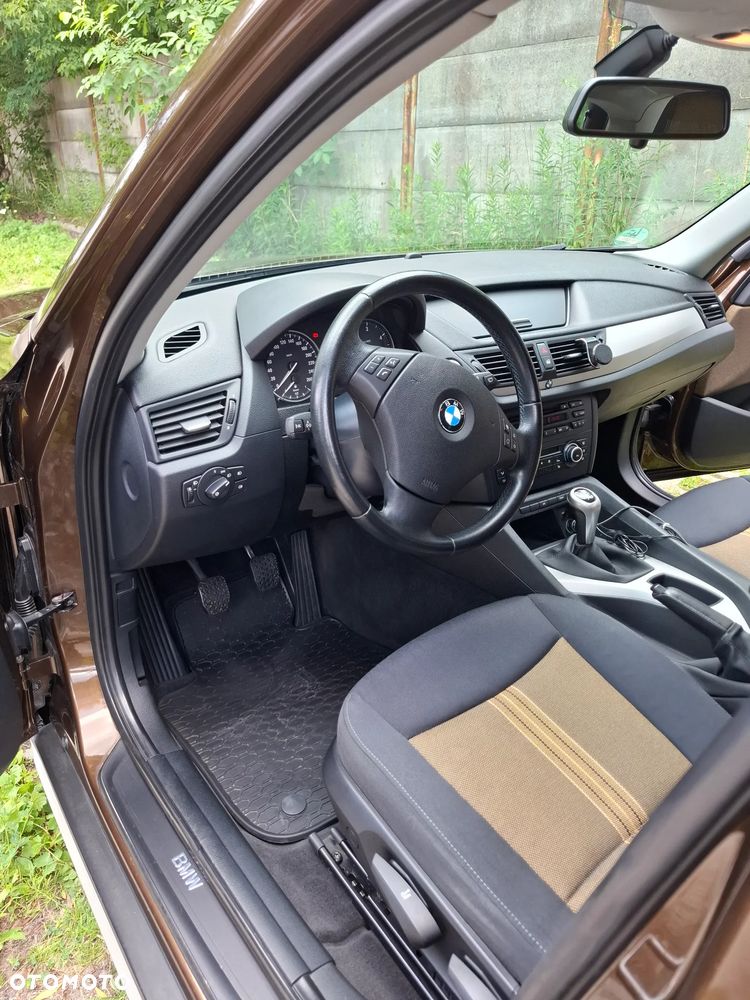 BMW X1 sDrive18d - 21