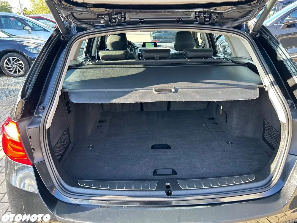 BMW Seria 3 318d - 22