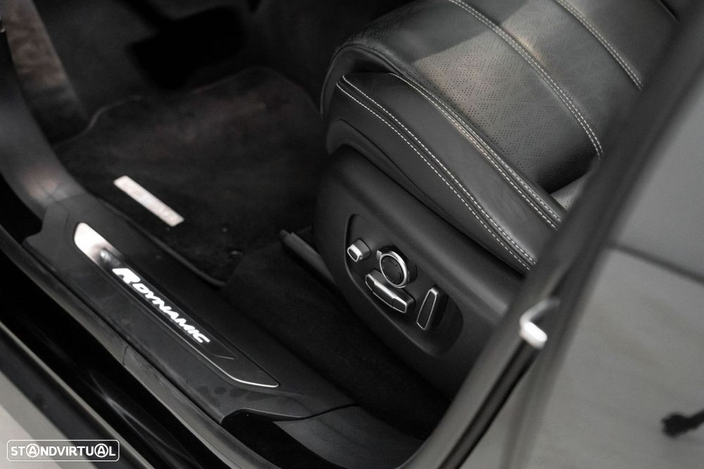 Land Rover Range Rover Velar 3.0 D300 AWD HSE - 30