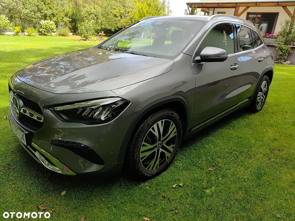 Mercedes-Benz GLA 200 - 1