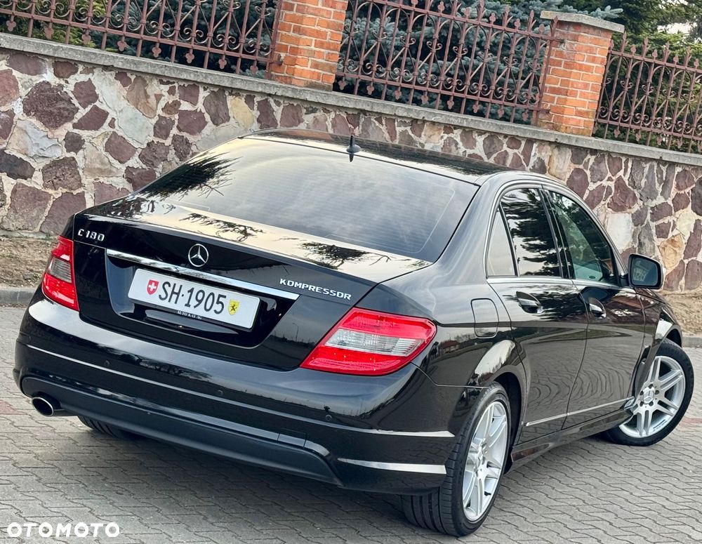 Mercedes-Benz Klasa C 180 BlueEFFICIENCY Avantgarde - 9