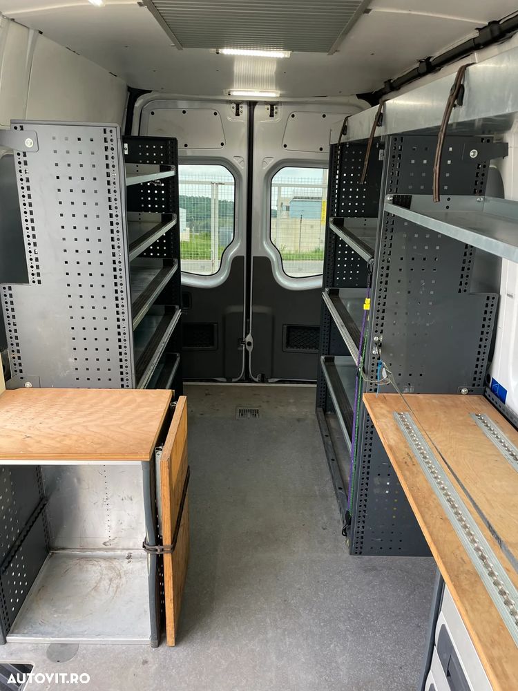 Mercedes-Benz Sprinter - 1