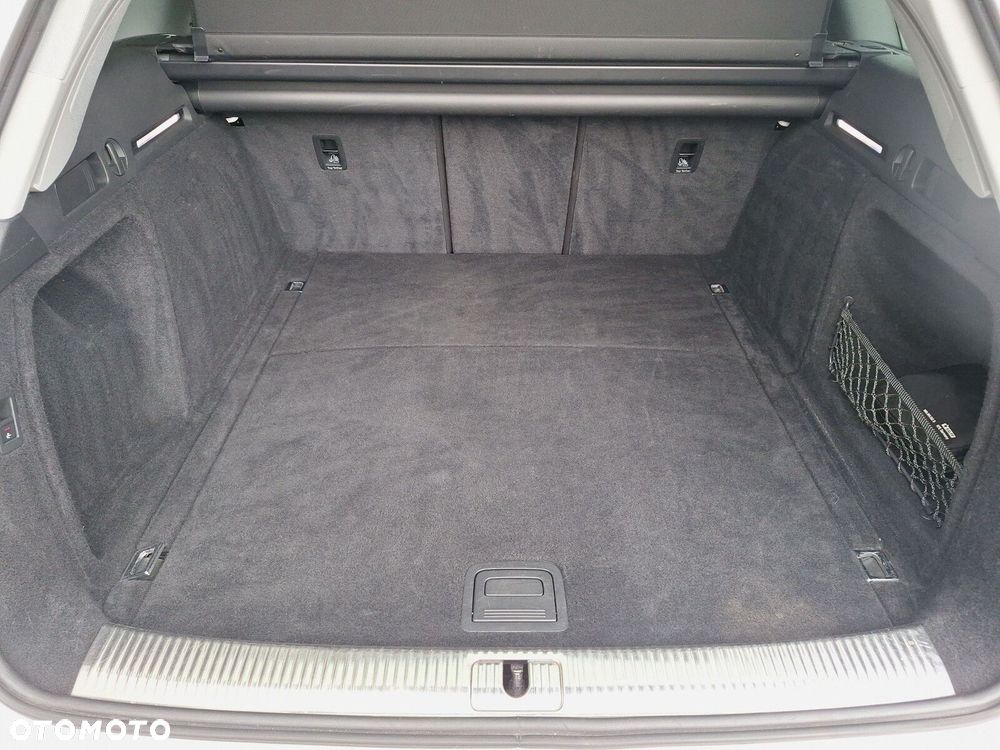 Audi A4 Avant 35 TDI mHEV S tronic - 24