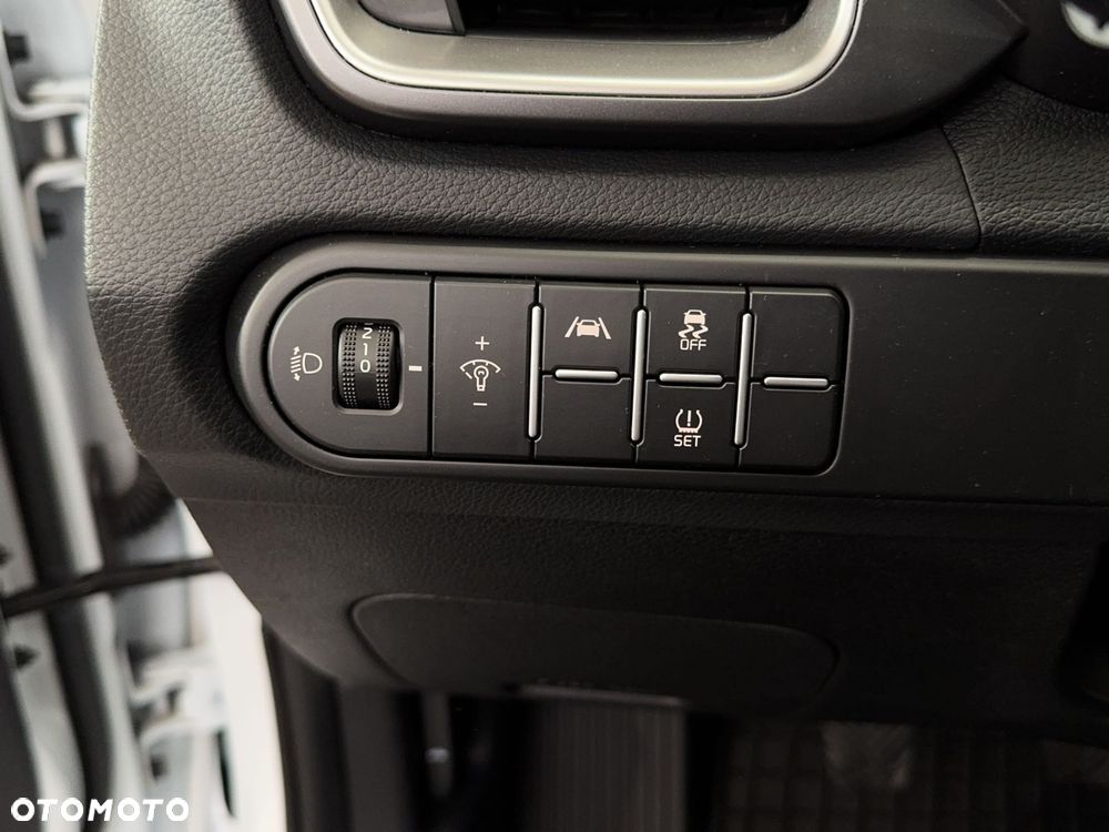 Kia Ceed - 26