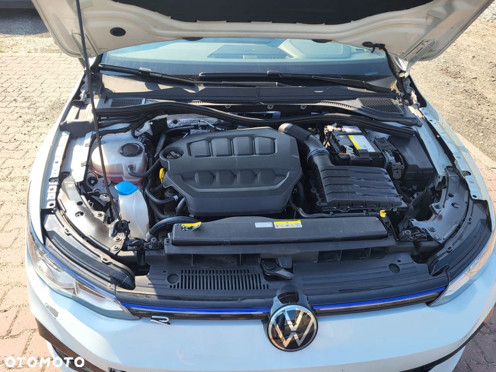 Volkswagen Golf - 38