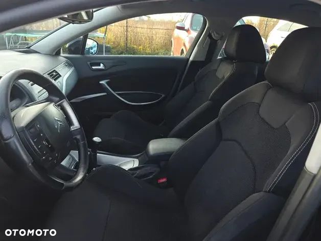 Citroën C5 1.6 HDi Dynamique - 8