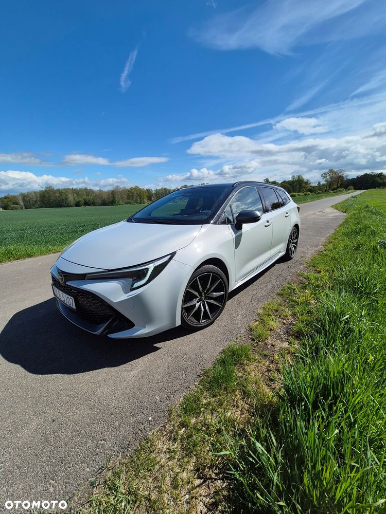 Toyota Corolla 2.0 Hybrid GR Sport Dynamic - 1