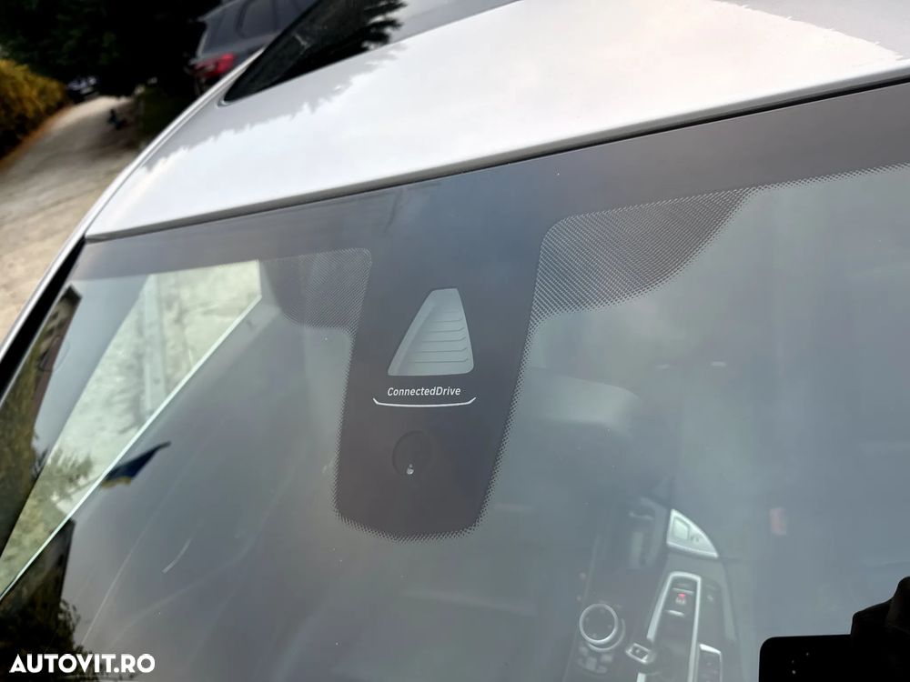 BMW Seria 5 520d Aut. Luxury Line - 17