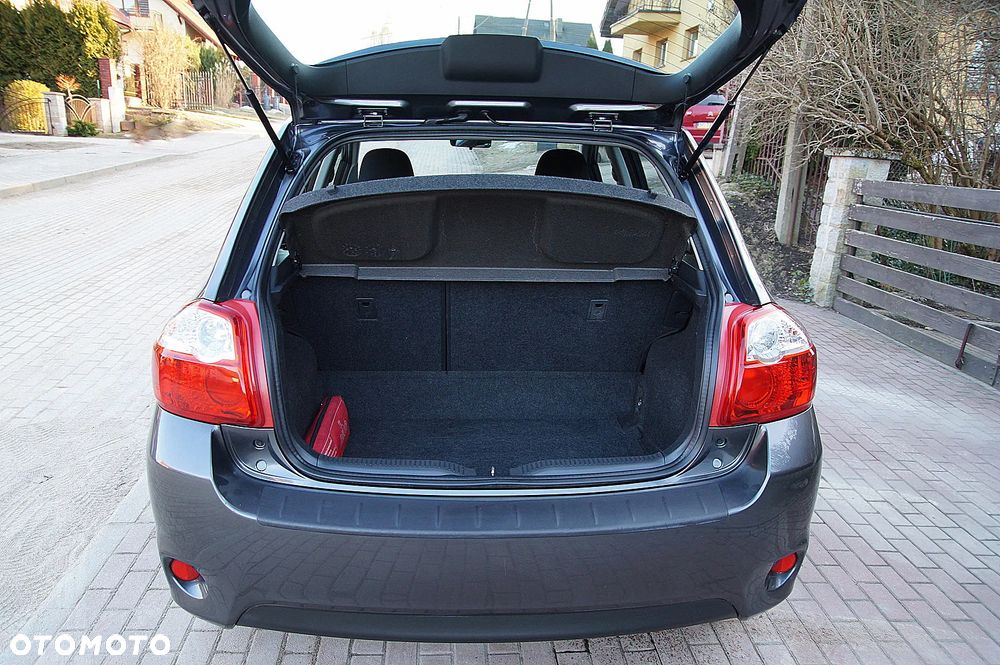 Toyota Auris 1.33 VVT-i - 18