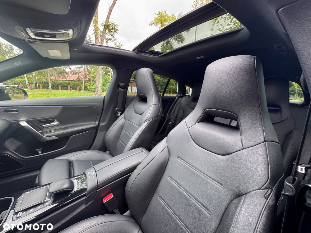 Mercedes-Benz CLA 220 d AMG Line 8G-DCT - 8