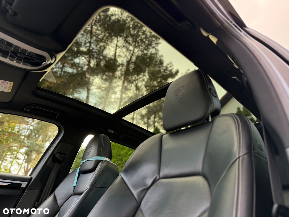 Porsche Cayenne Diesel Platinum Edition - 27
