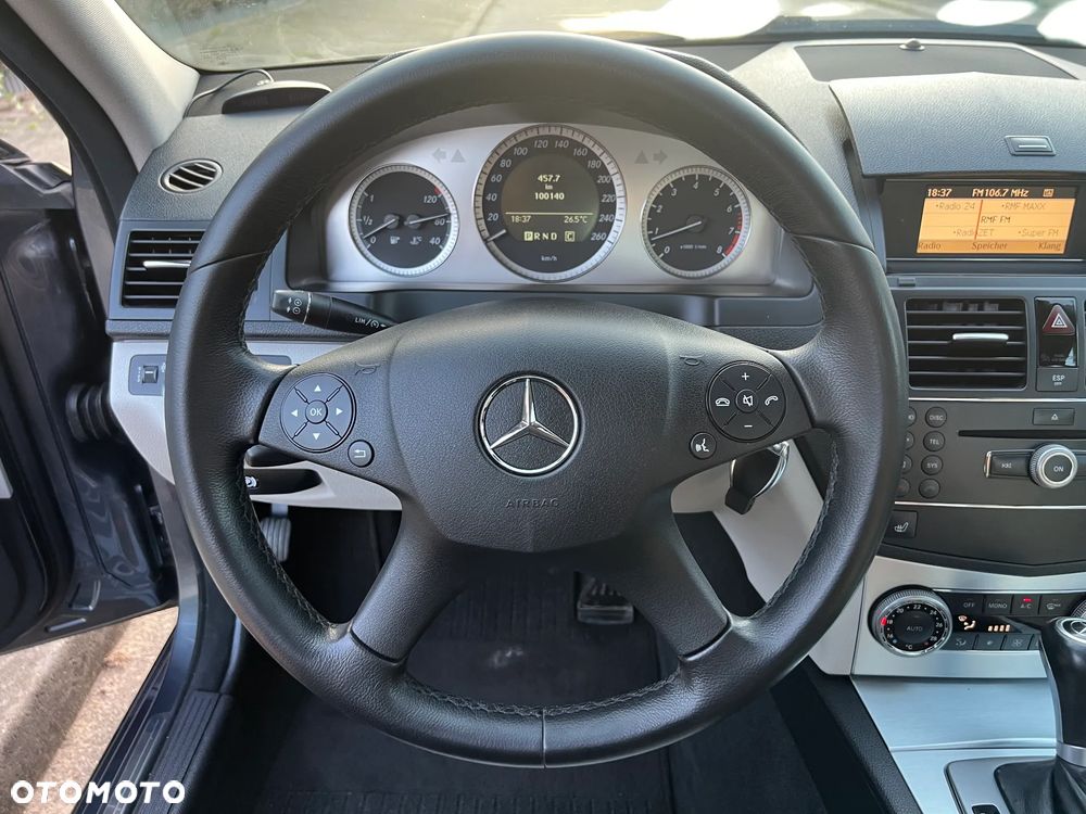 Mercedes-Benz Klasa C - 23