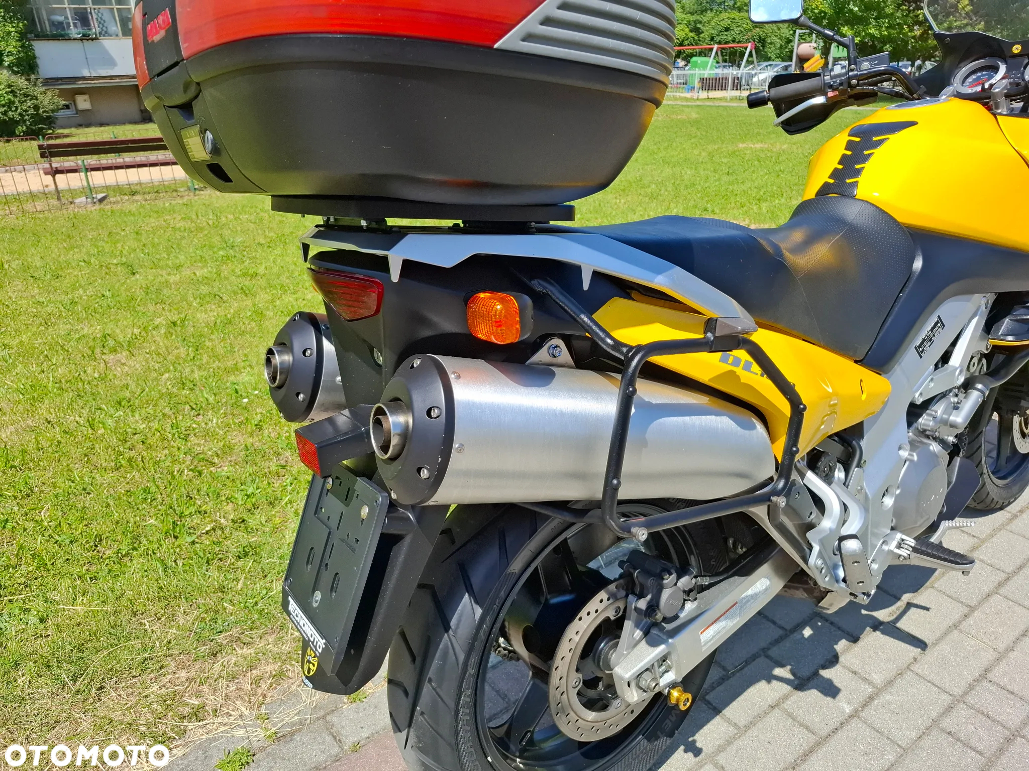 Suzuki DL - 20