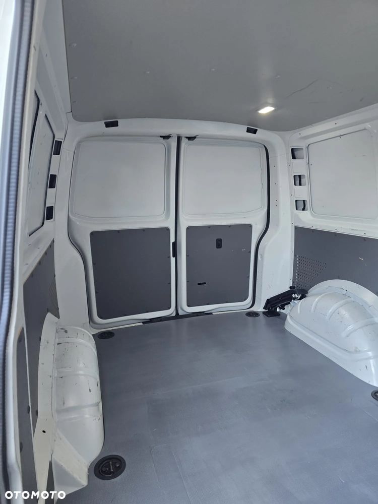 Volkswagen TRANSPORTER T6.1 - 10