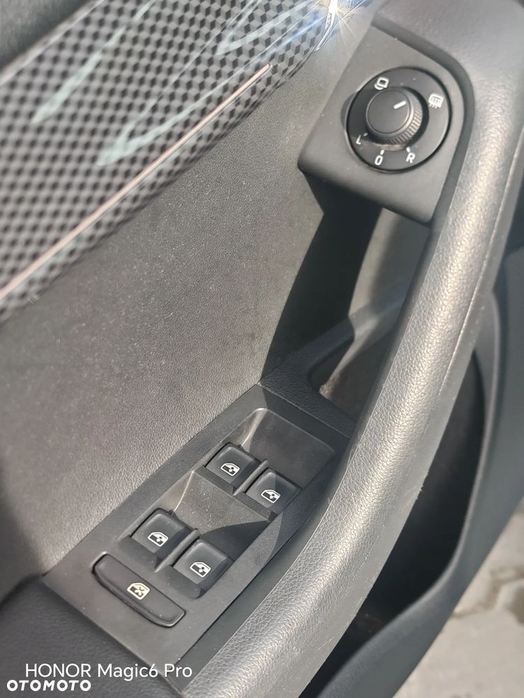 Skoda Octavia 2.0 TSI RS - 8