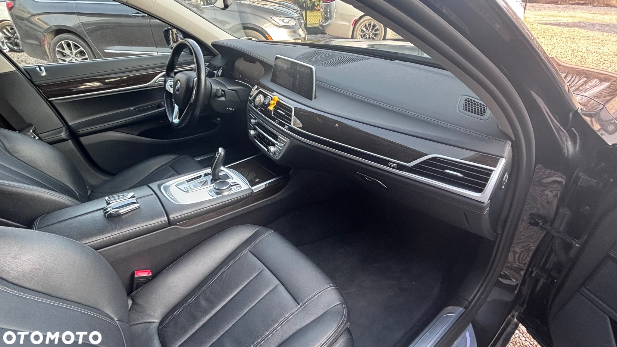 BMW Seria 7 730d - 28